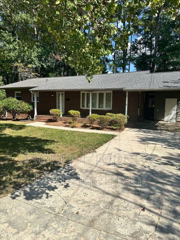 Cary House: 713 Spring St.