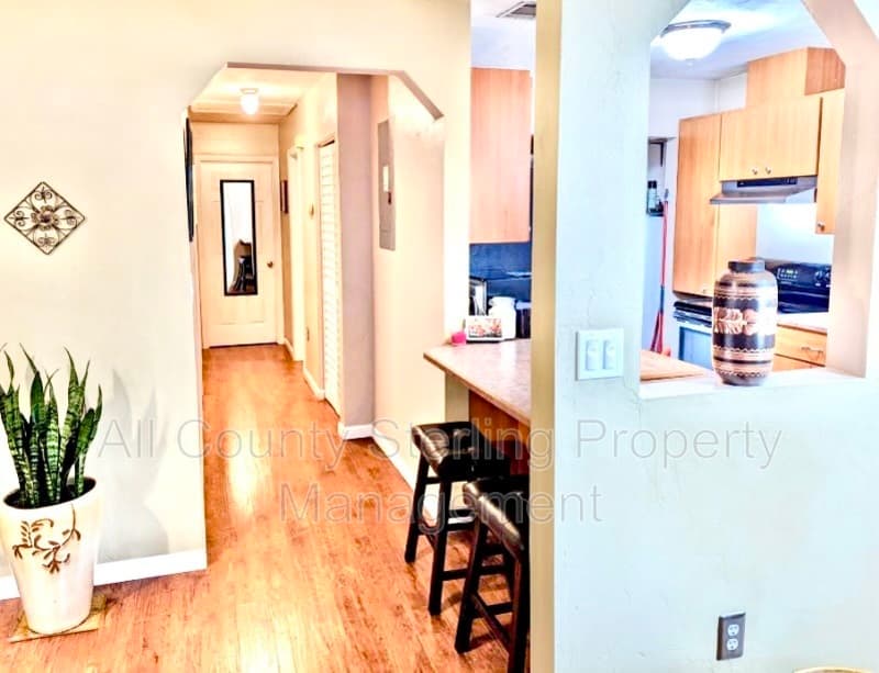 Archer House: 14556 SW State Road 45