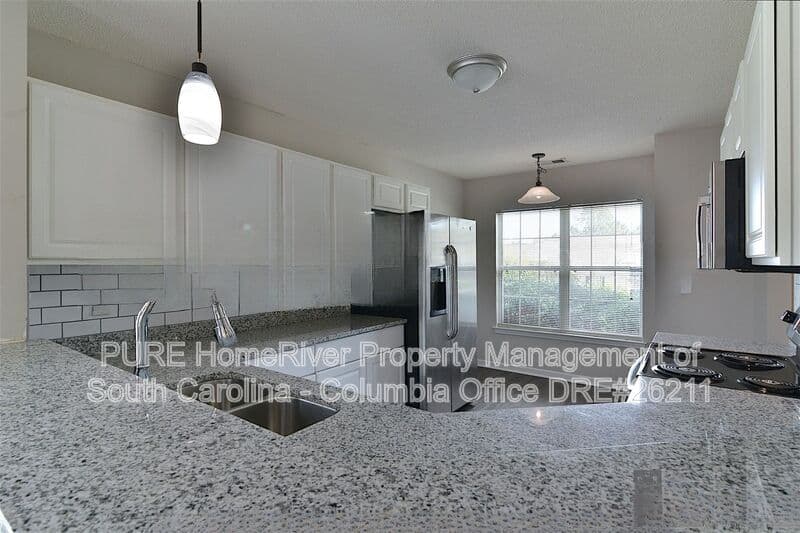 Columbia House: 200 Lawson Dr