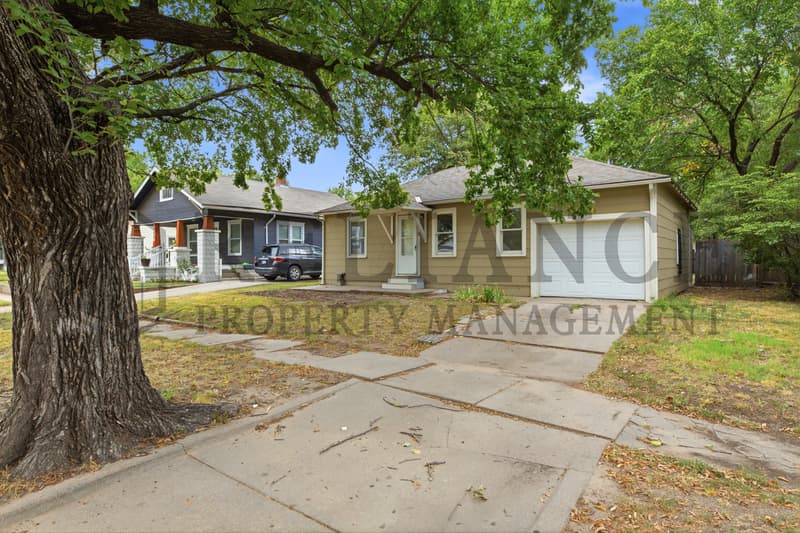 Wichita House: 1434 South Laura Avenue