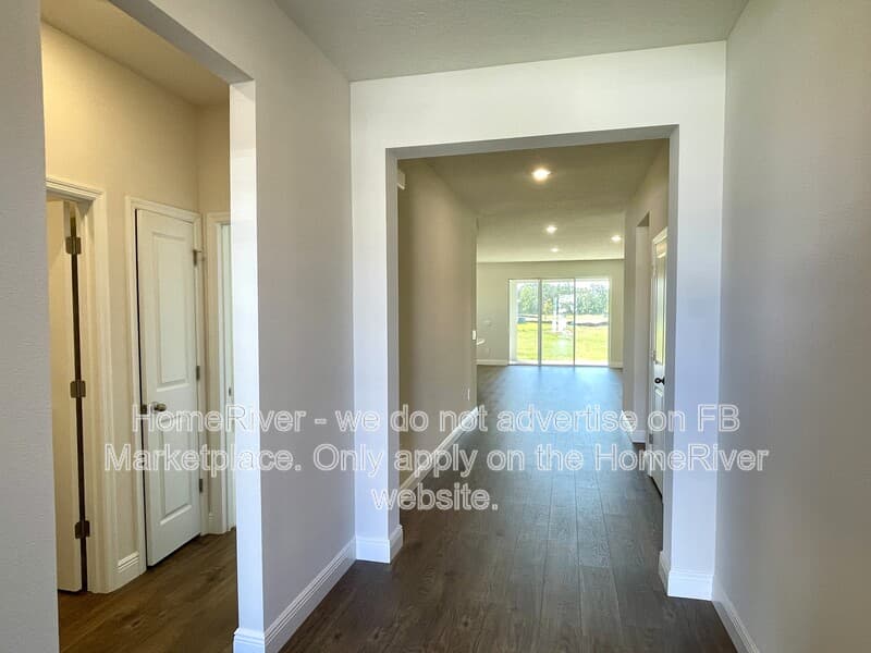 ZEPHYRHILLS House: 2333 STRATTEN DR