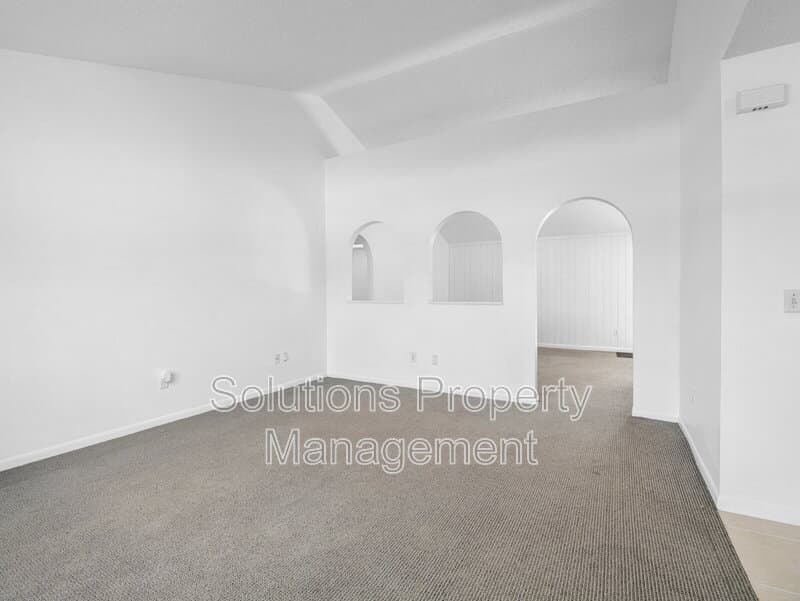 Palm Bay House: 1187 Merrick Ave
