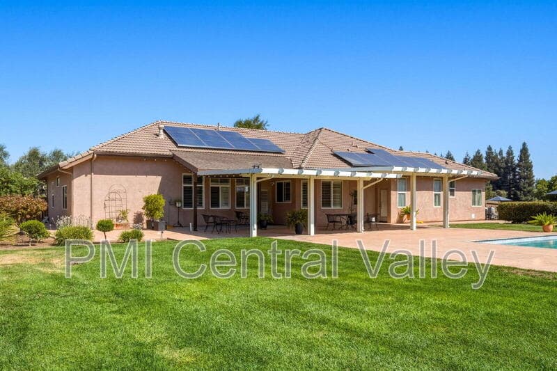 City of Atwater House: 1761 KT Avenue