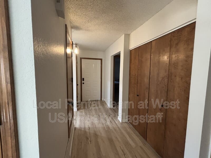 Flagstaff House: 2340 N Plateau Dr