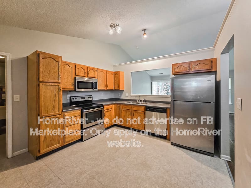 Indianapolis House: 5612 Dollar Forge Dr
