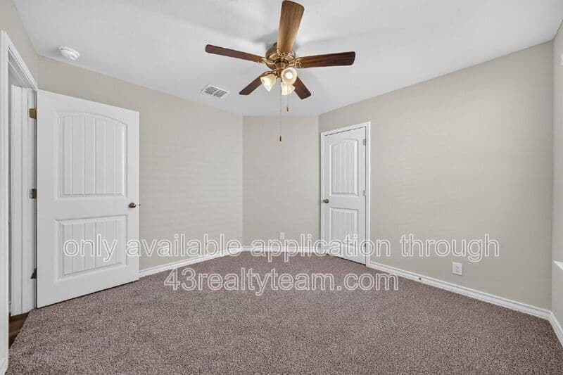 San Antonio House: 12919 Carreta Way