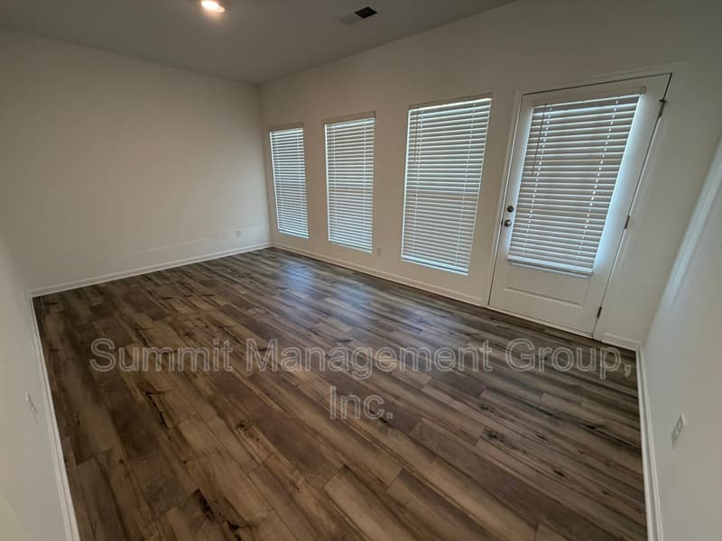 Conyers House: 2305 Hedgeview Road