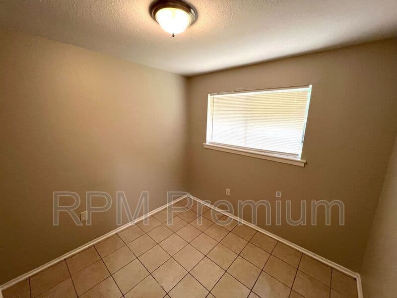 Baton Rouge House: 6132 Pontotoc St