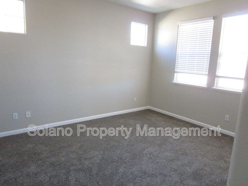 Fairfield House: 553 Refosco Ct