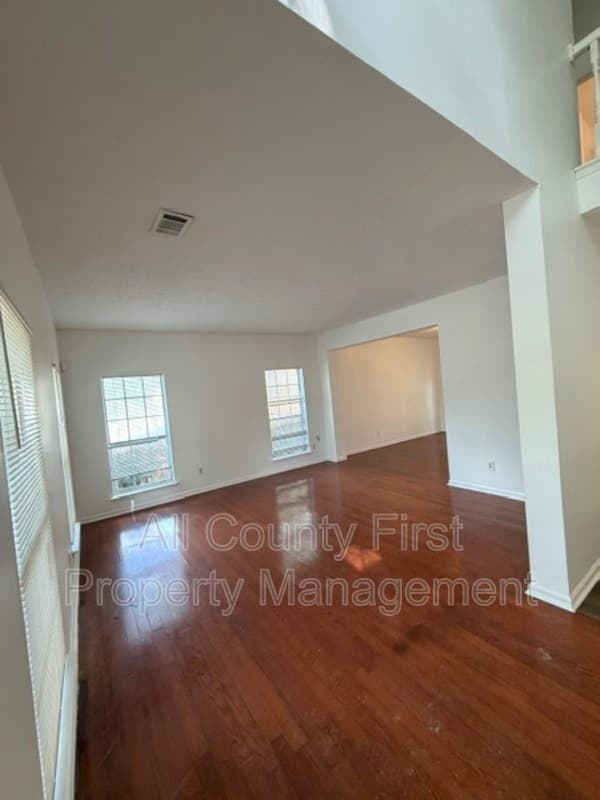 Stone Mountain House: 4932 Wedgewood Place