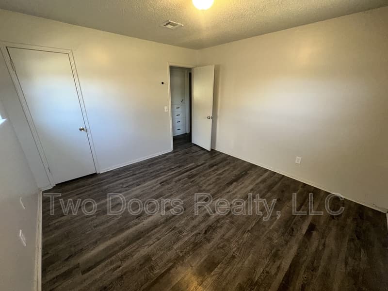 Oklahoma City House: 729 Northeast 37th Street