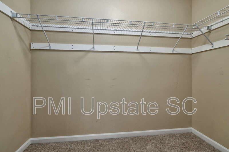 Simpsonville House: 218 Marefair Ln