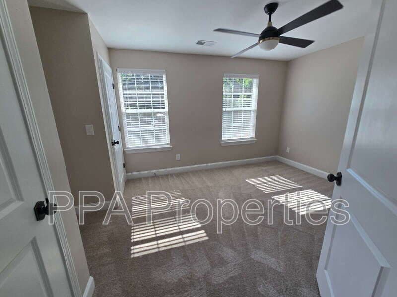Mebane Condo: 404 Giles St