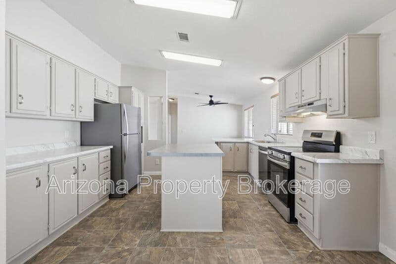 Phoenix House: 2102 E. Fairmount Ave.
