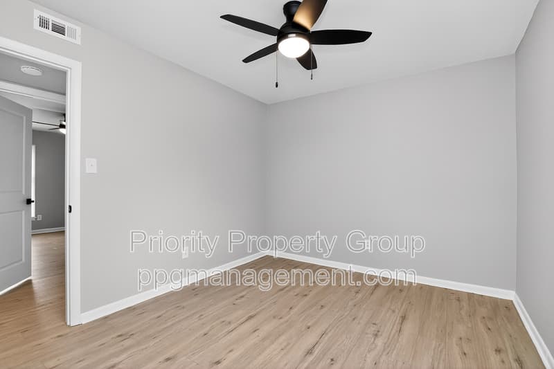 Charlotte Condo: 4601 Coronado Drive Apt B