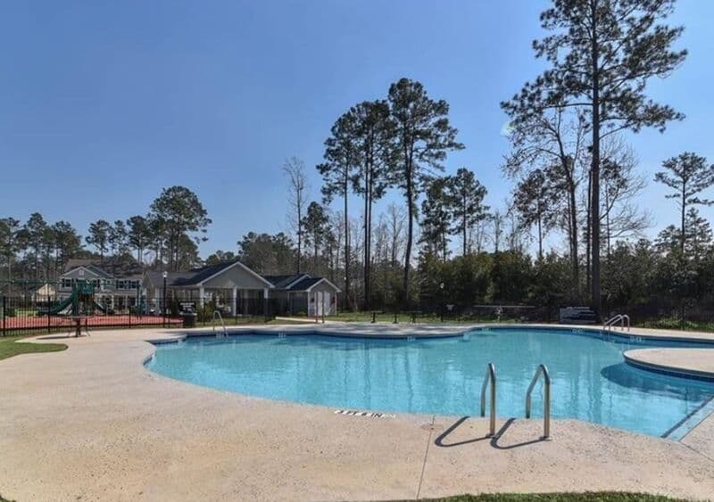 Richmond Hill House: 160 Lake Lily Drive