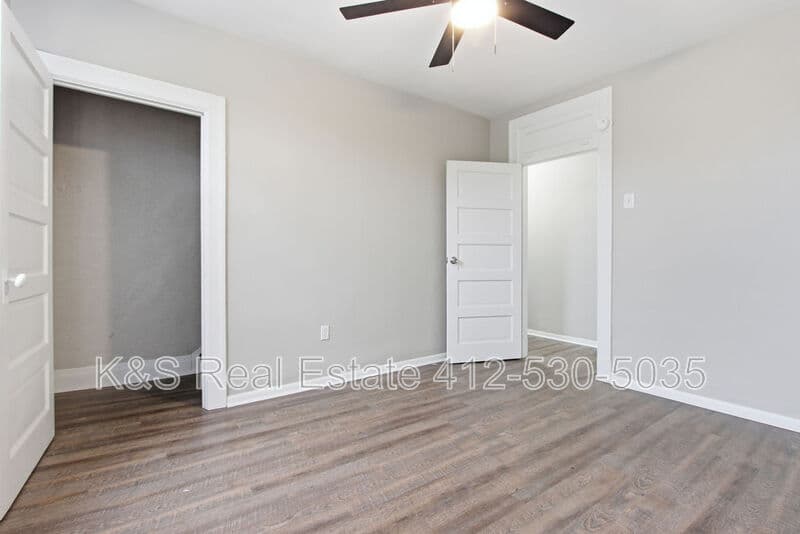 Pittsburgh House: 29 East Orchard Avenue