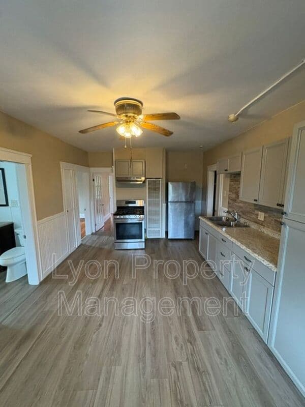 Woonsocket Condo: 352 Manville Rd