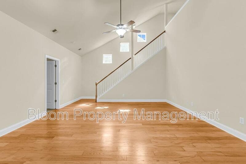 Mount Pleasant House: 2649 Lohr Dr