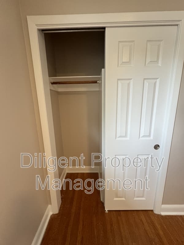 Peterborough House: 1209 Trentway Vista