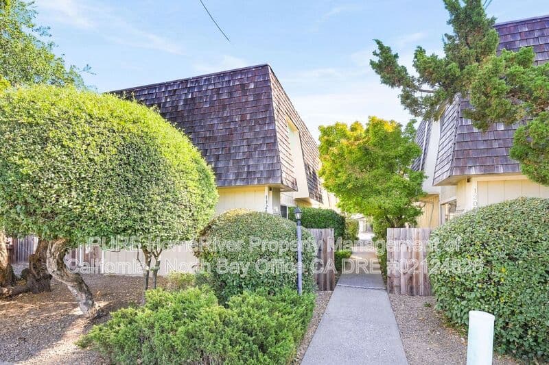Santa Rosa Condo: 1320 Slater Street