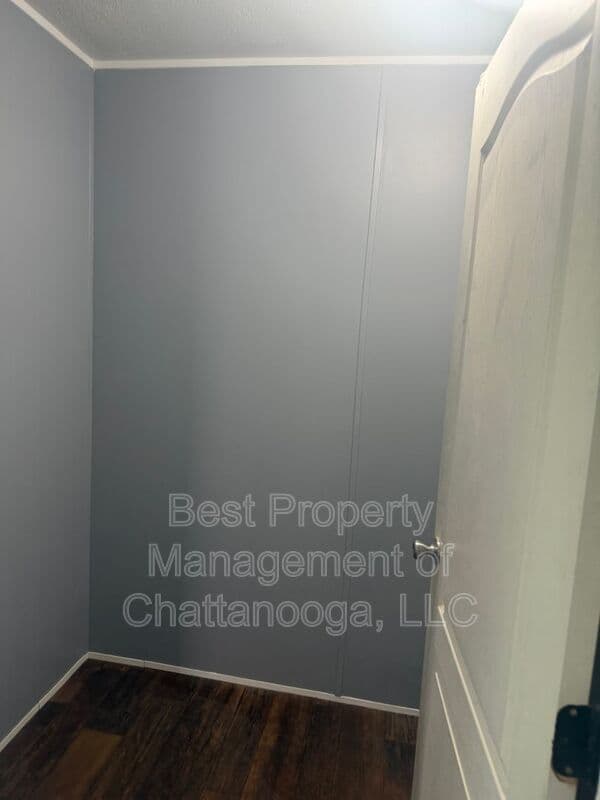 Lafayette House: 1375 Shinbone Rd