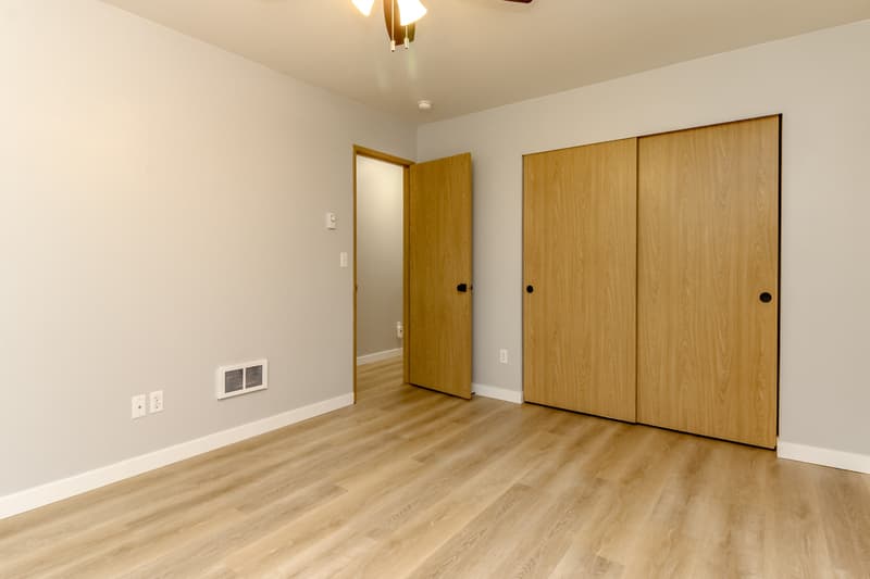 Graham Condo: 25807 87th Ave Ct E