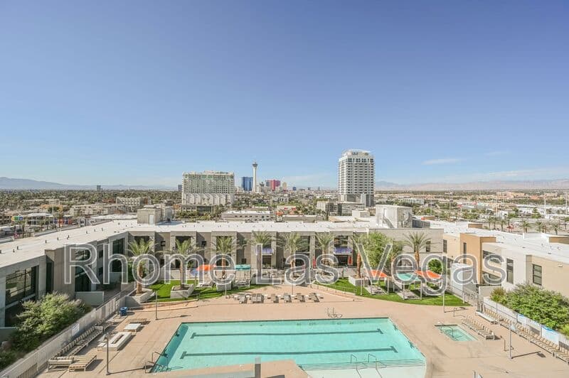 Las Vegas Condo: 353 E Bonneville Ave