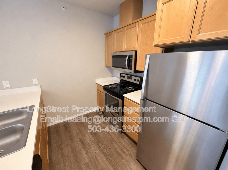 Keizer Apartment: 3655 Pleasant View Dr NE