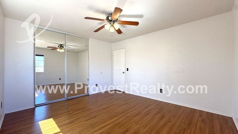 Hesperia House: 9172 Ocotillo Ave