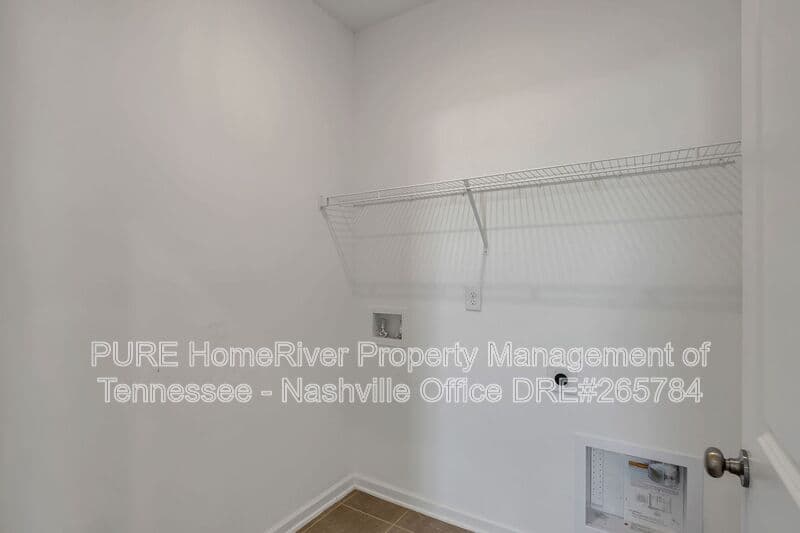 Columbia House: 2212 Zeva Circle