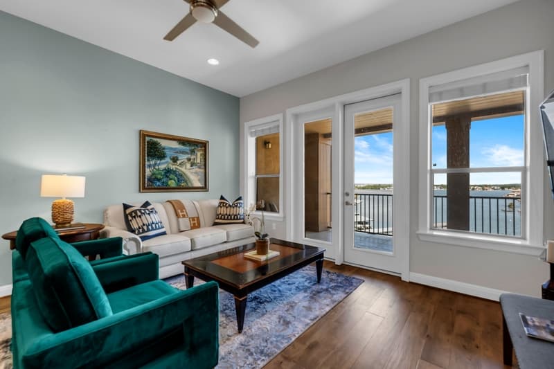 Horseshoe Bay Condo: 101 West Bank