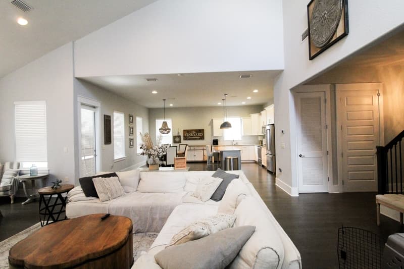 Miramar Beach House: 283 Lakeland Drive