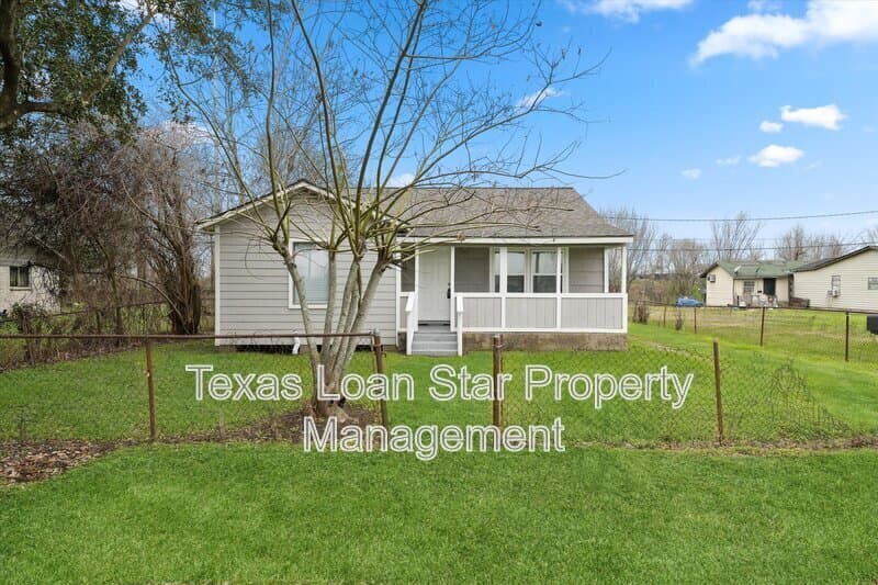 Houston House: 1107 Defender Street