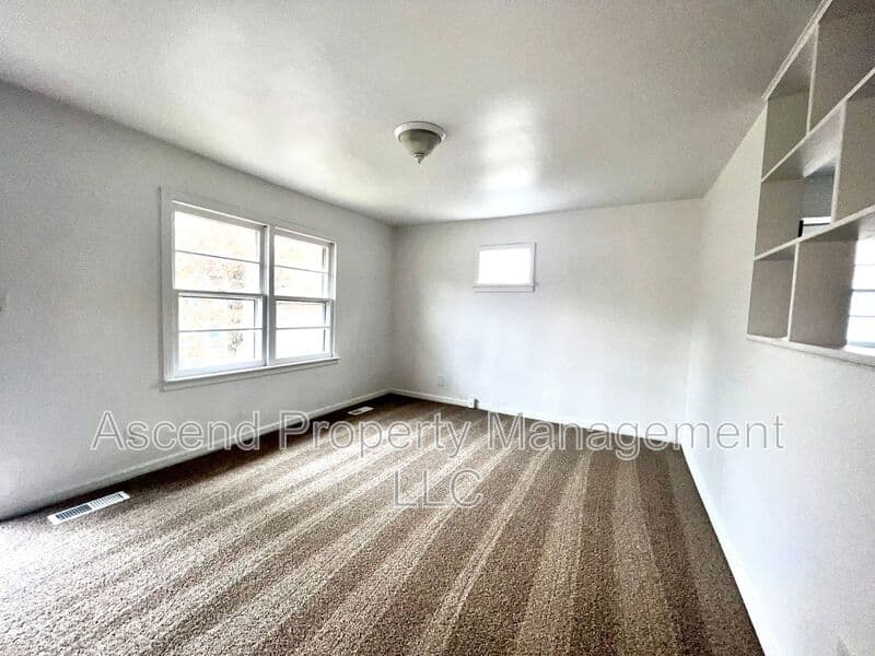 Chattanooga House: 623 Belle Vista Ave
