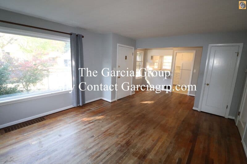 Portland House: 6134 SE 48th Ave