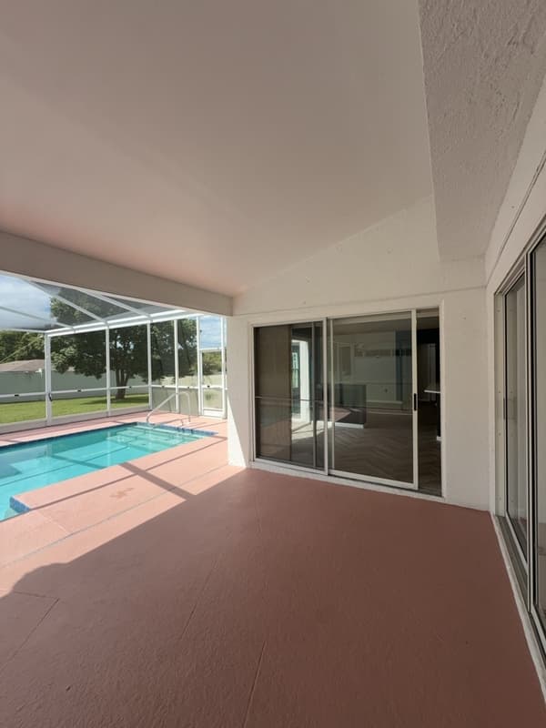 Spring Hill House: 1347 Overland Drive