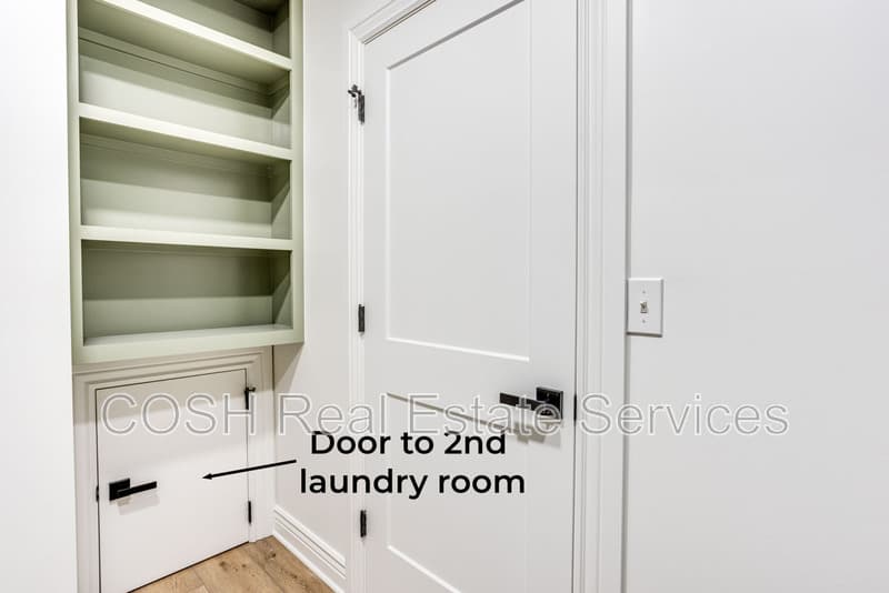 Clearwater House: 459 South Stoney Creek Street