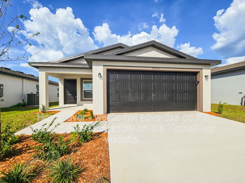 Brooksville House: 29657 Fedora Cir