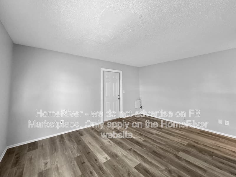 Bradenton House: 903 63rd Ave W