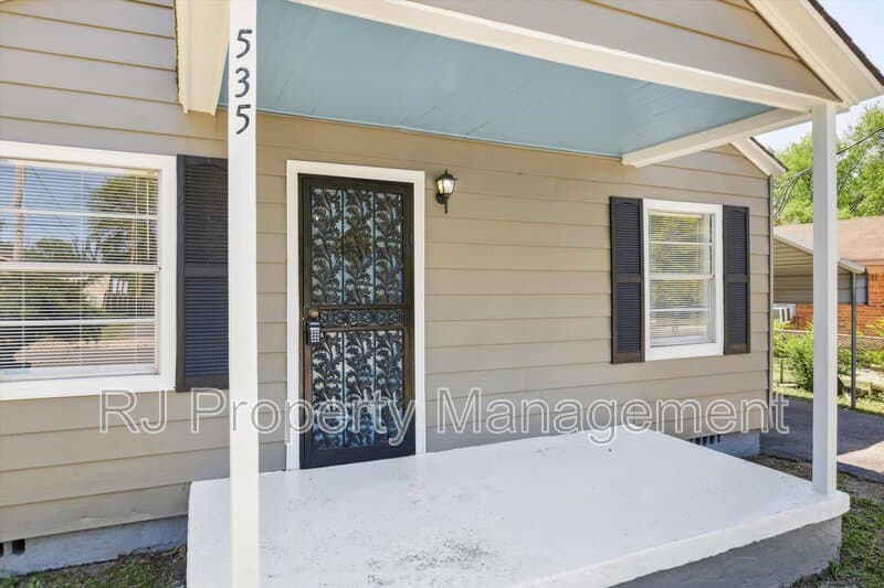Memphis House: 535 Gilleas Rd