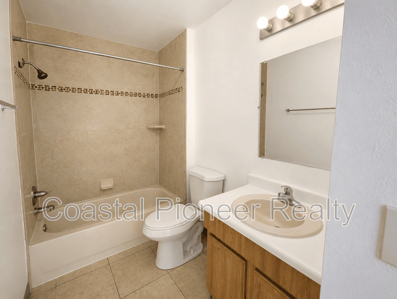 Brandon House: 1331 Coolridge Dr