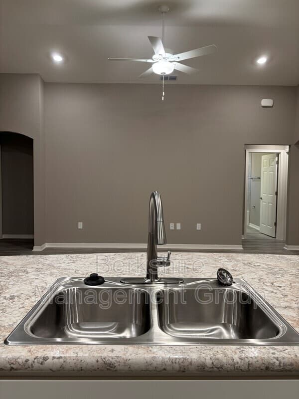 Lakeland Townhome: 1144 Brook Meadow Dr
