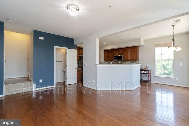 Sterling Townhome: 21711 Indian Summer Terrace