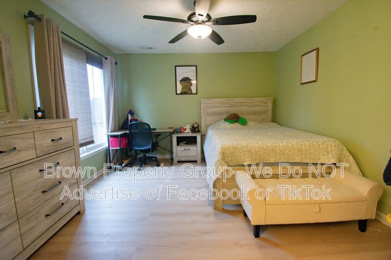 Spring Lake House: 111 Kristin Ave
