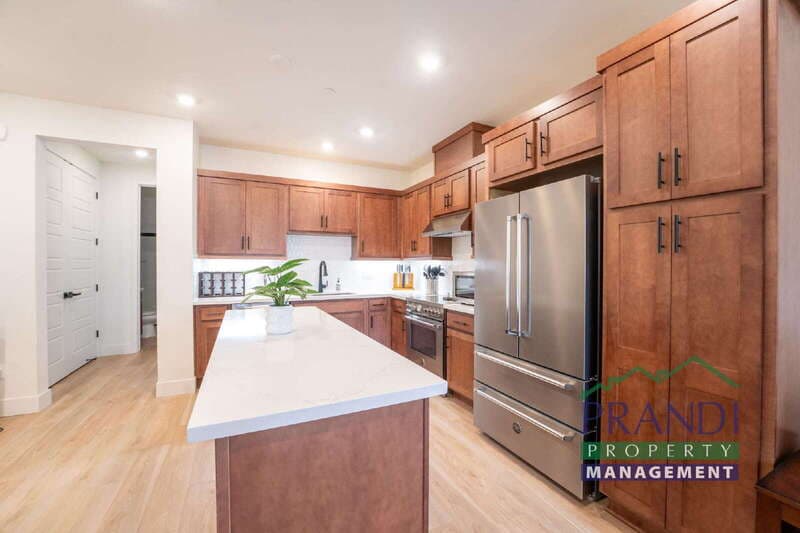 Novato Condo: 850 Verandah Ct