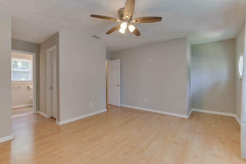 Portsmouth House: 3800 Sunset Point