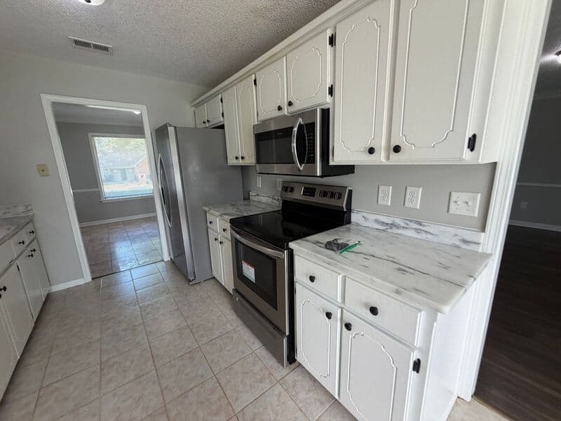 Olive Branch House: 7211 Grove Park Rd