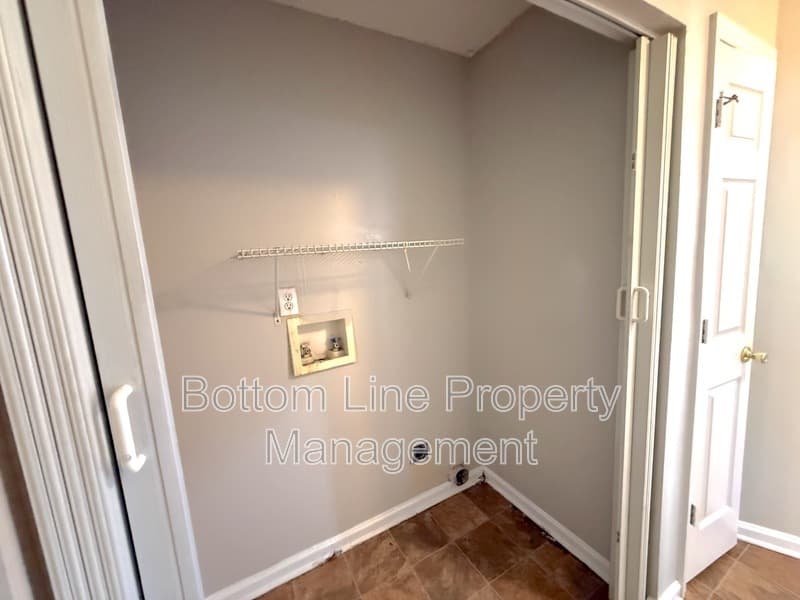 Charlotte House: 5441 Realtree Ln
