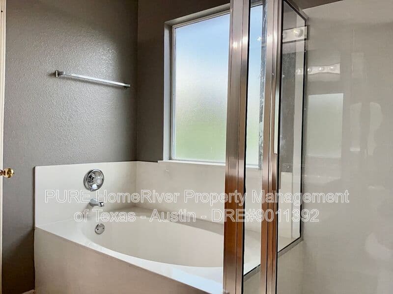 Round Rock House: 3590 Rock Shelf Ln.